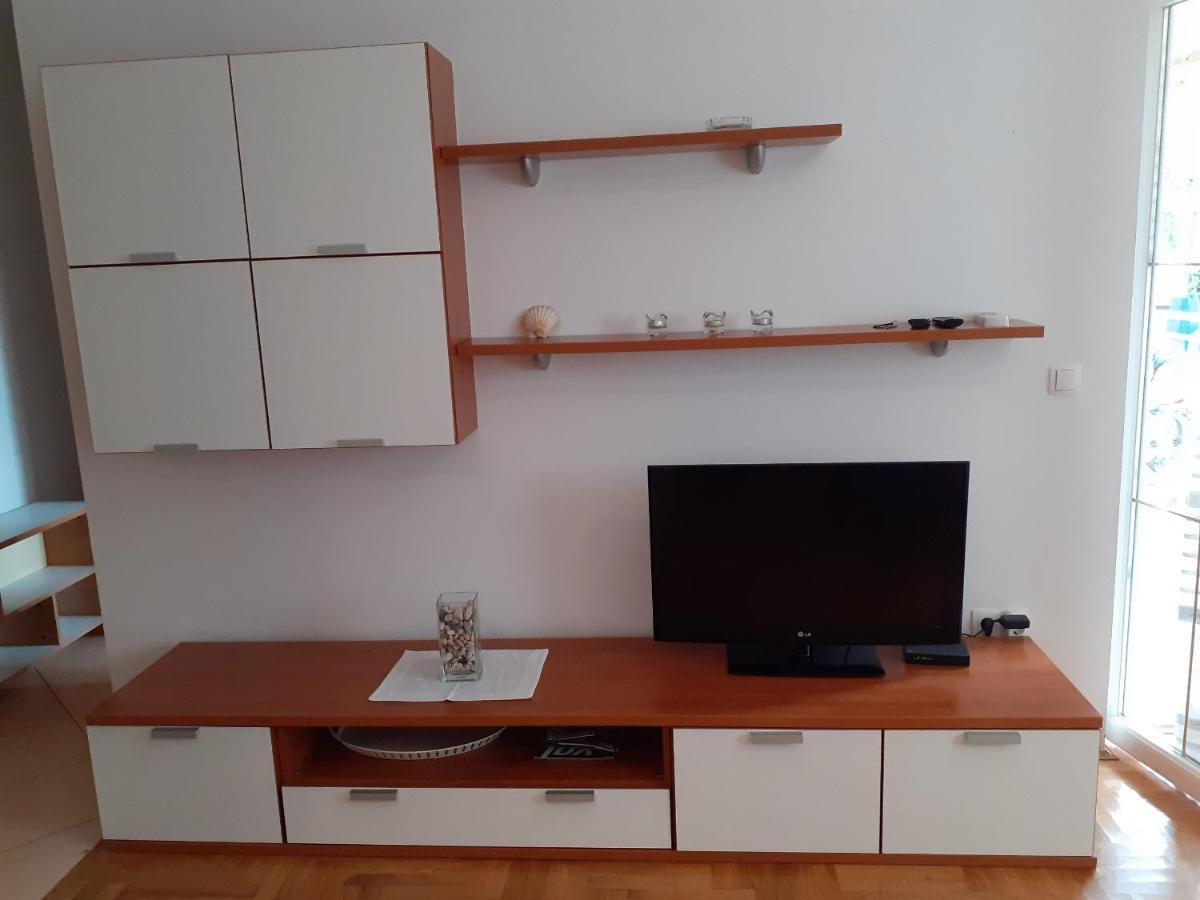 Apartment Conty On The Ground Floor Malinska Dış mekan fotoğraf