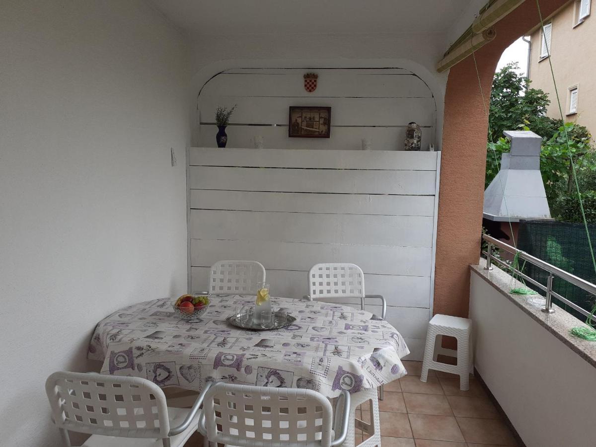 Apartment Conty On The Ground Floor Malinska Dış mekan fotoğraf