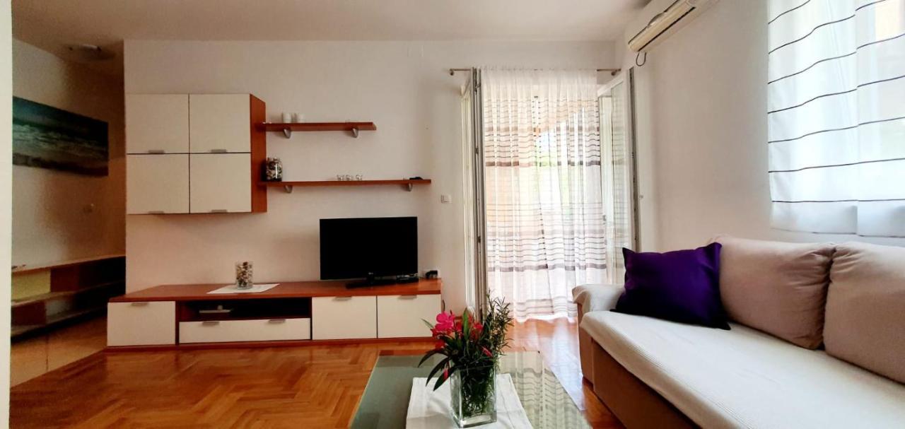 Apartment Conty On The Ground Floor Malinska Dış mekan fotoğraf